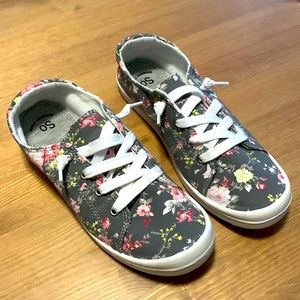 Floral Memory Foam Shoes | NWOT